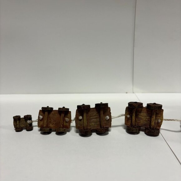 Boyds Bears Figurine with Animals in Red and White - Picture 8 of 13